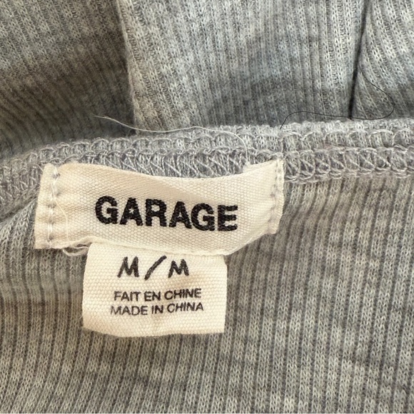 Garage Gray Fitted Crop Blouse Size Medium - Picture 3 of 4